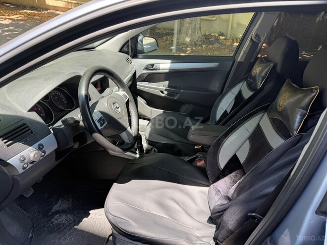 Opel Astra-8