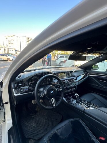 BMW 528-7