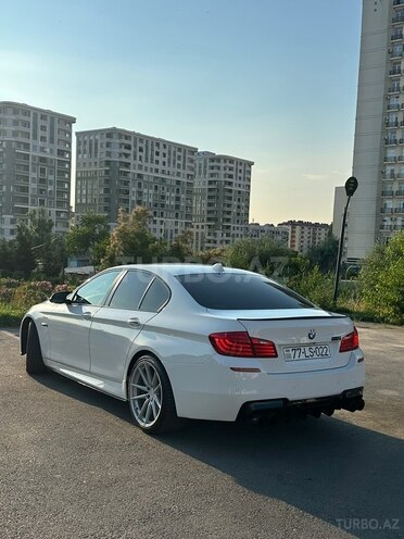 BMW 528-2