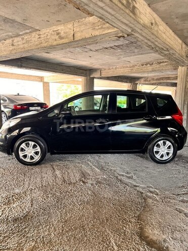 Nissan Note-7