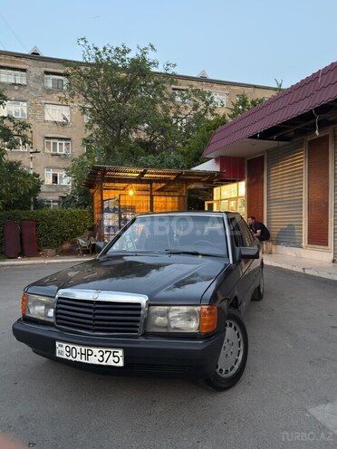 Mercedes 190-4
