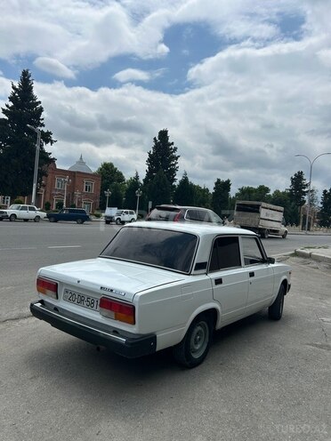 LADA (VAZ) 2107-4