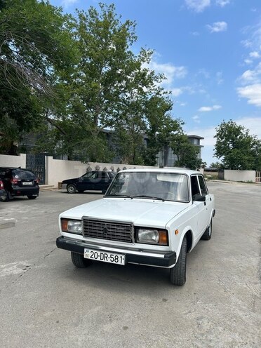 LADA (VAZ) 2107-2