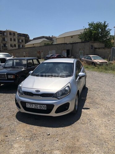 Kia Rio-1