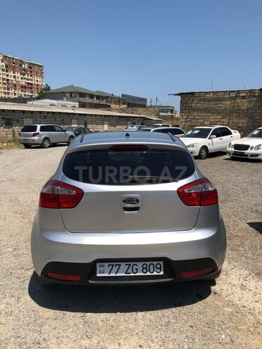 Kia Rio-7