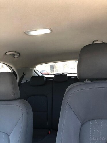 Kia Rio-11