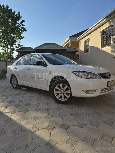 Toyota Camry-1
