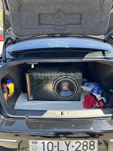 Volkswagen Passat-8