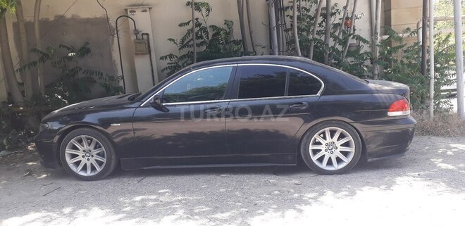 BMW 745-4