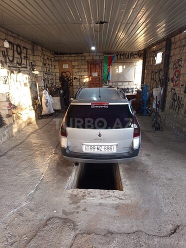 Renault Megane-2