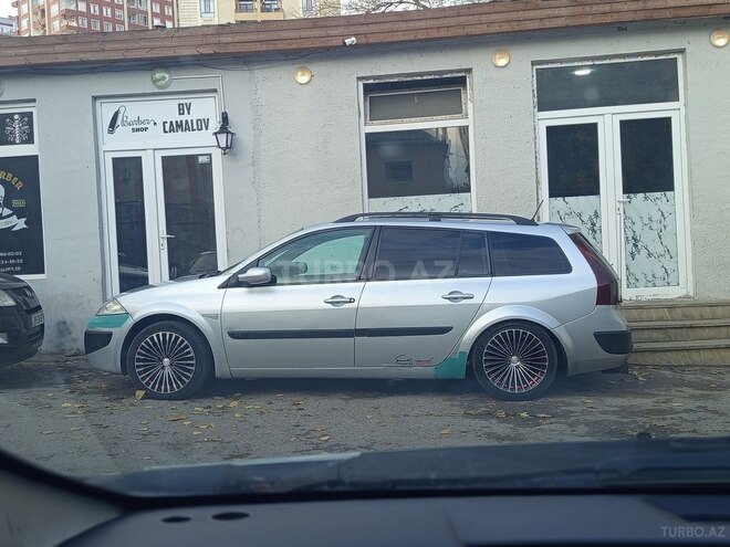 Renault Megane-11
