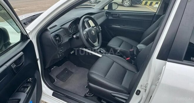 Toyota Corolla Fielder-3