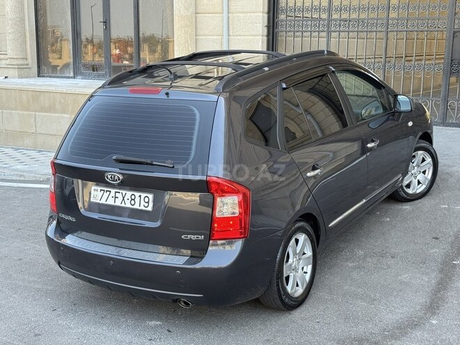 Kia Carens-7
