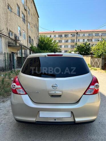 Nissan Tiida-2