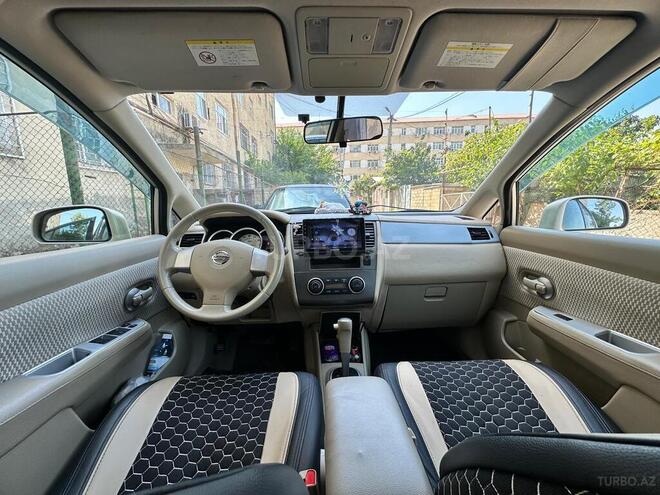 Nissan Tiida-8