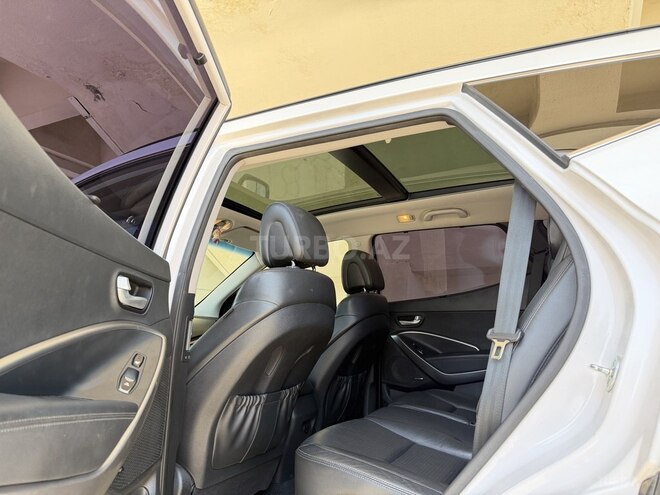 Hyundai Santa Fe-15