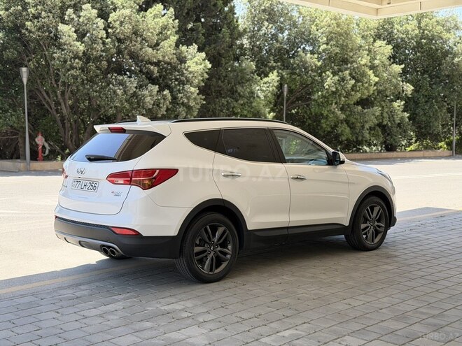 Hyundai Santa Fe-5