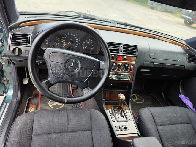 Mercedes C 180-7