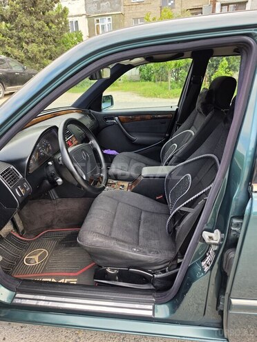 Mercedes C 180-6
