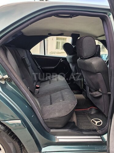 Mercedes C 180-11