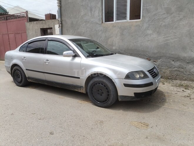 Volkswagen Passat-2