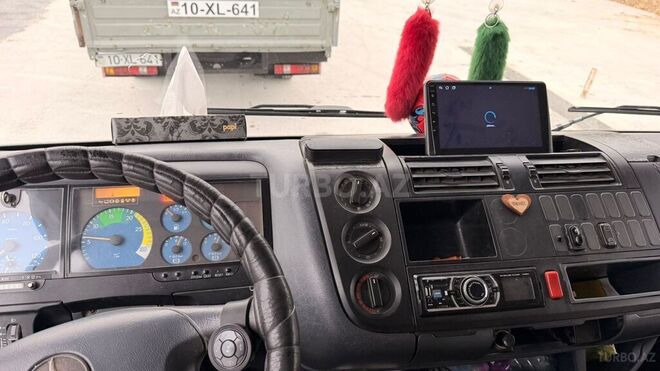 Mercedes Atego 815-9