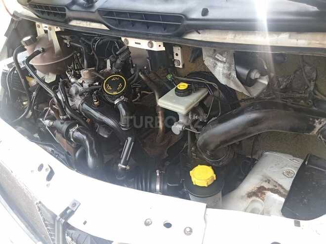 Ford Transit-5