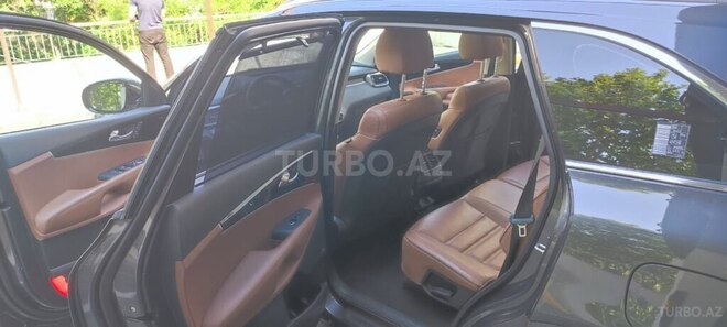 Kia Sorento-11