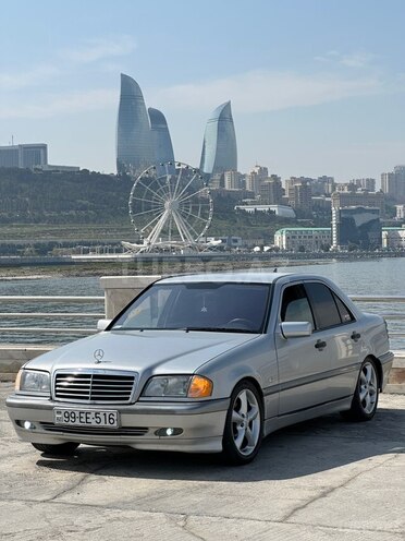 Mercedes C 240-1