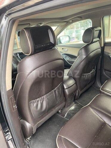 Hyundai Santa Fe-4