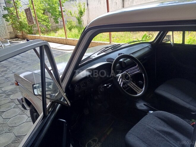 LADA (VAZ) 2106-5