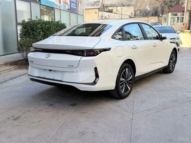 Changan Qiyuan A05-3