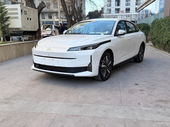 Changan Qiyuan A05-2
