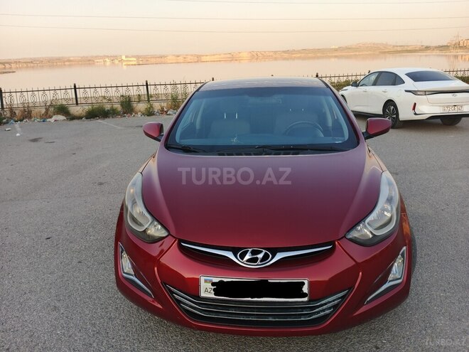 Hyundai Elantra-1