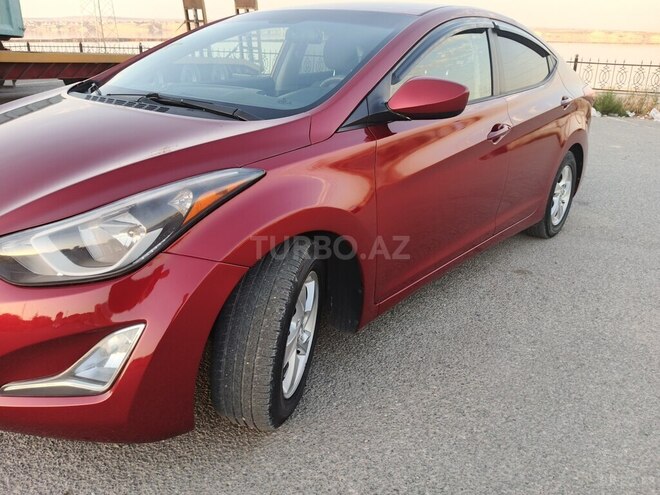 Hyundai Elantra-5
