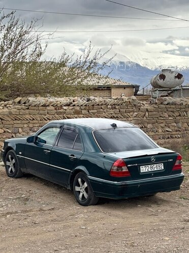 Mercedes C 180-7