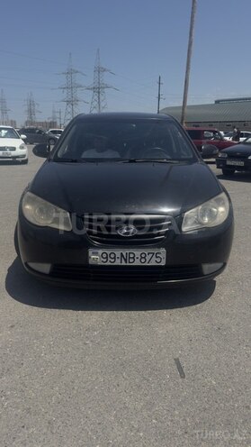 Hyundai Elantra-1
