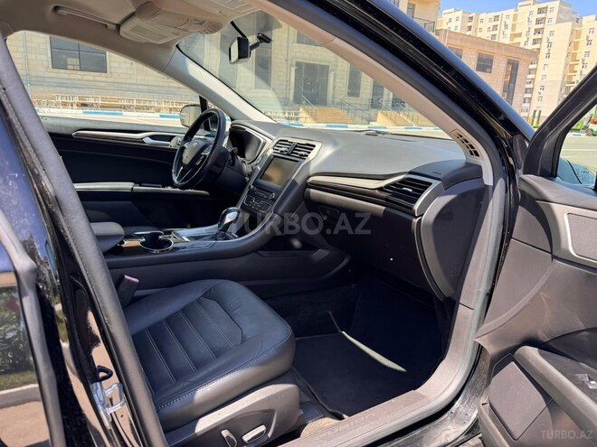 Ford Fusion (North America)-16