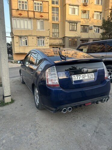 Toyota Prius-2