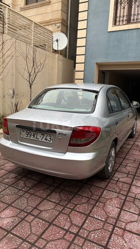 Kia Rio-3