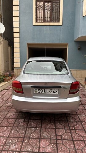 Kia Rio-4