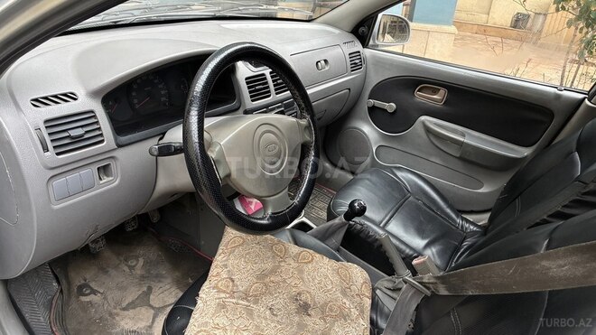 Kia Rio-5