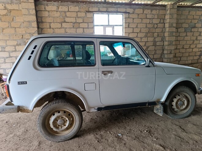 LADA (VAZ) Niva-3