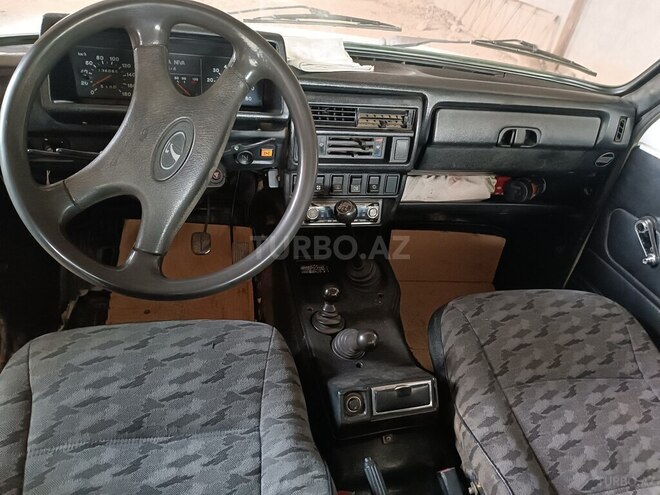 LADA (VAZ) Niva-5