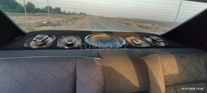 Mercedes E 220-13
