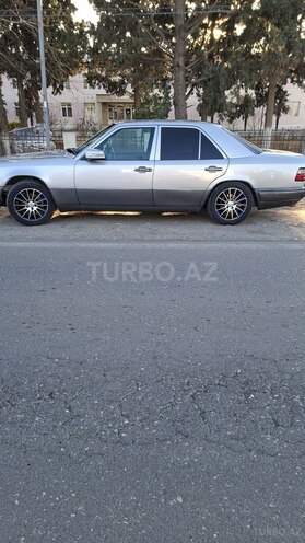 Mercedes E 220-9