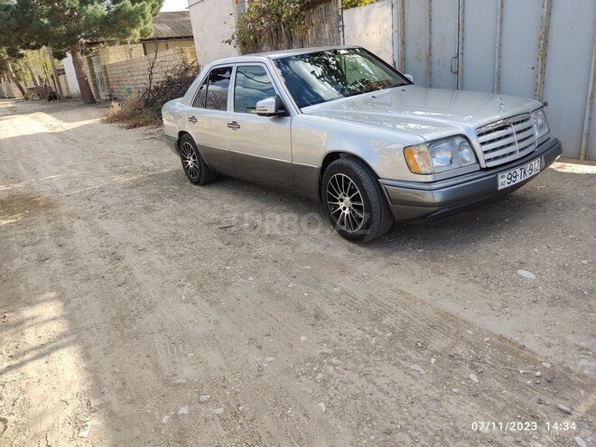Mercedes E 220-19