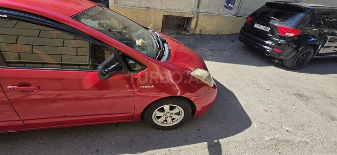 Toyota Prius-12