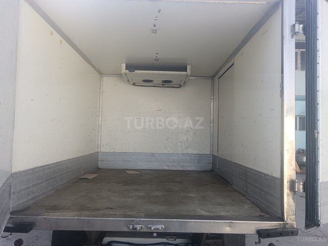 Ford Transit-6