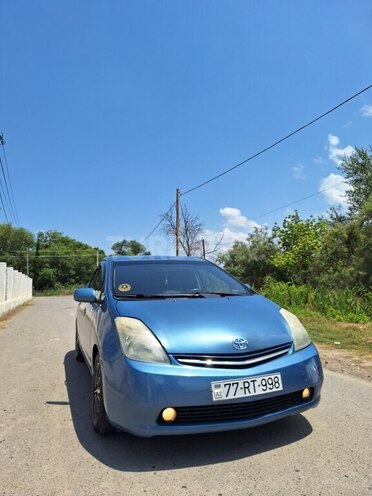 Toyota Prius-3